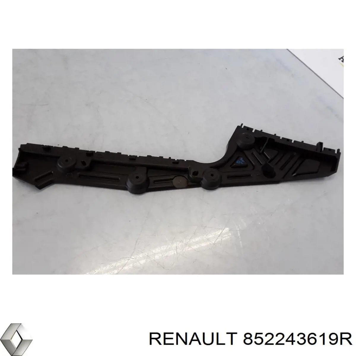 Кронштейн бампера заднього, правий Renault (RVI) 852243619R ціна, від 15.53 USD