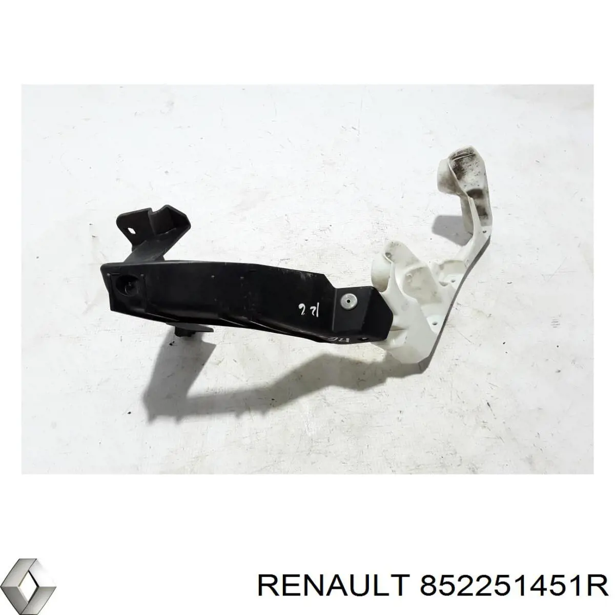 852251451R Renault (RVI) Кронштейн бампера заднього, лівий