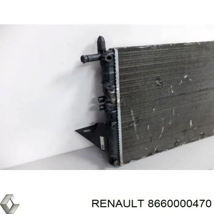 8660000470 Renault (RVI) Радіатор охолодження двигуна
