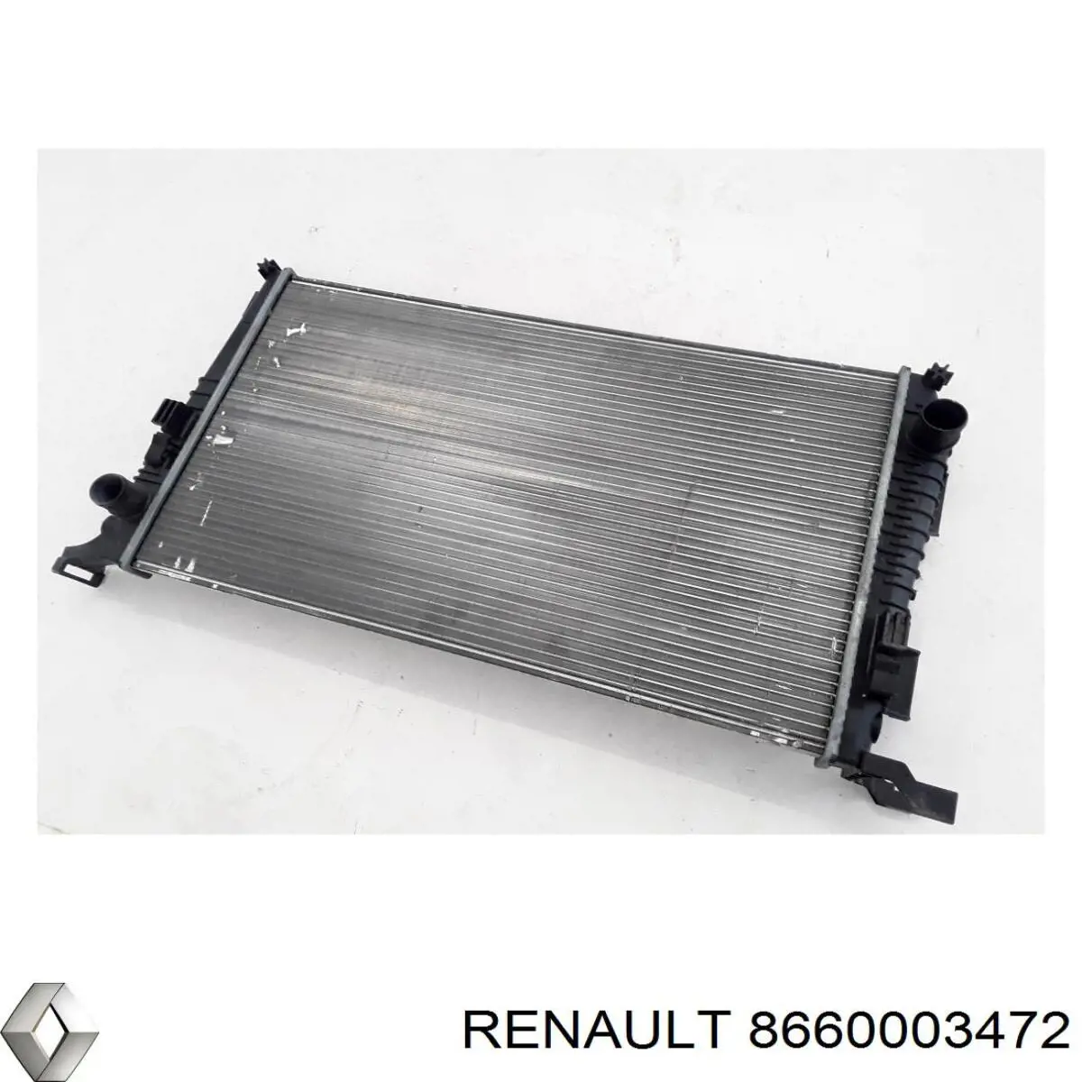 Радіатор охолодження двигуна 8660003472 Renault (RVI)