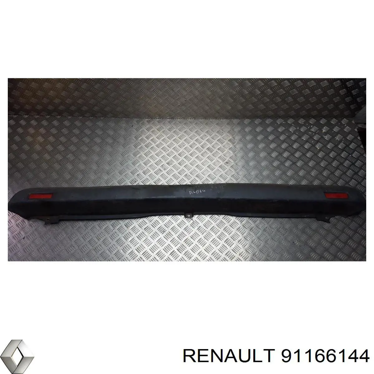 91166144 Renault (RVI) бампер задній, центральна частина