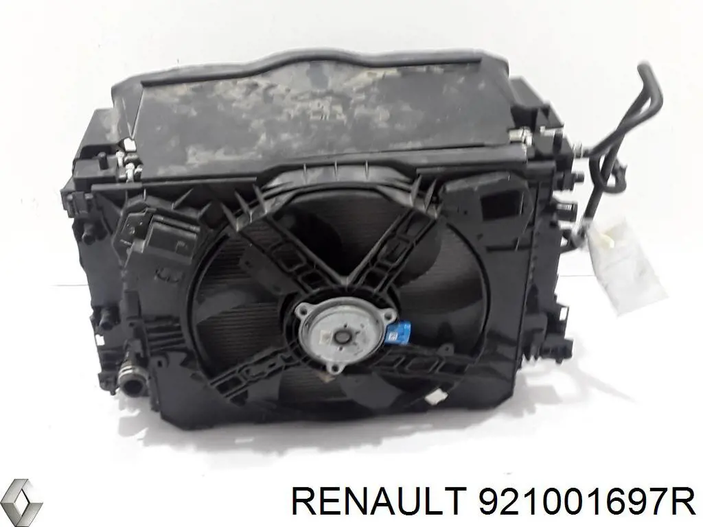Радіатор кондиціонера 921001697R Renault (RVI)