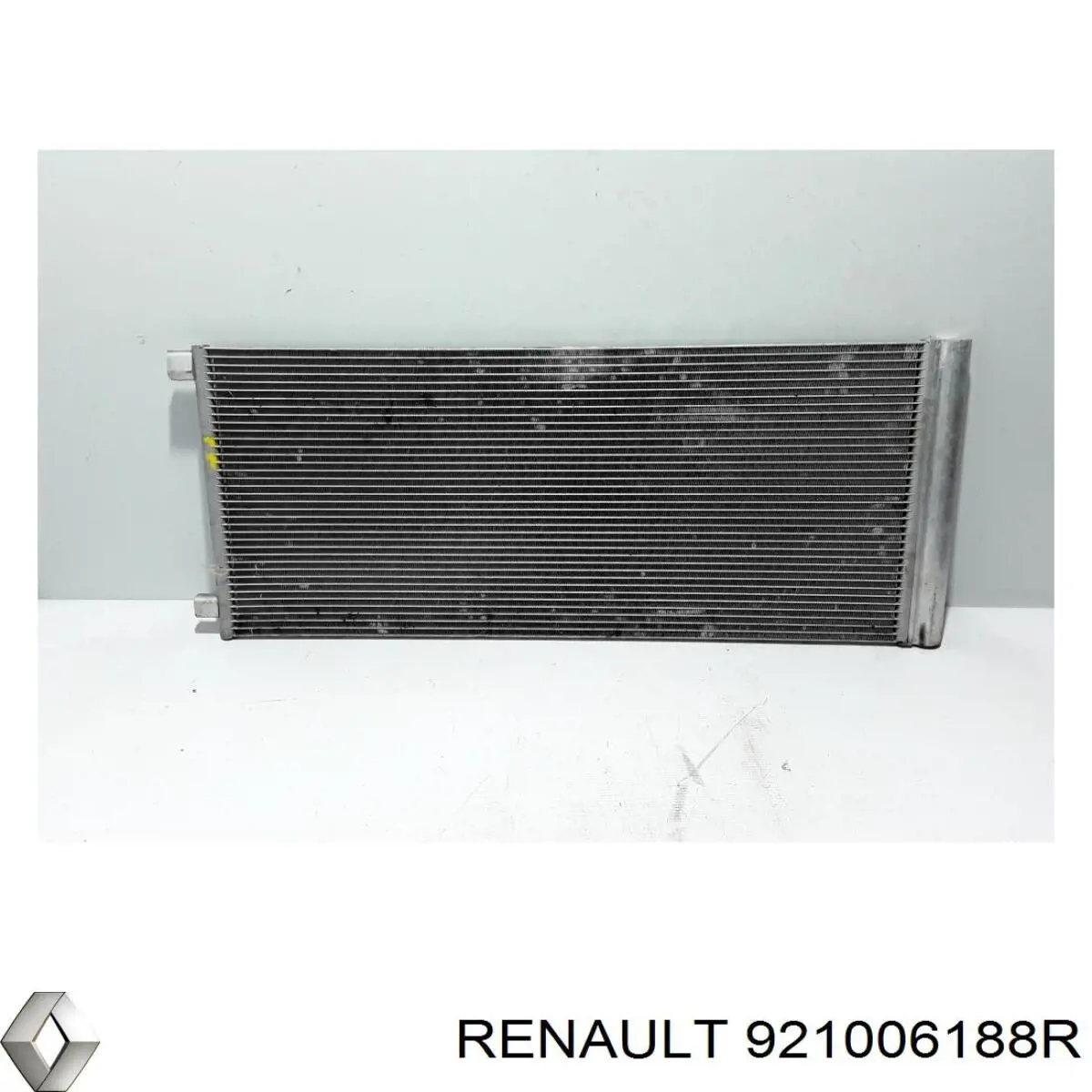Конденсатор кондиціонера Renault (RVI) 921006188R ціна, від 258.17 USD