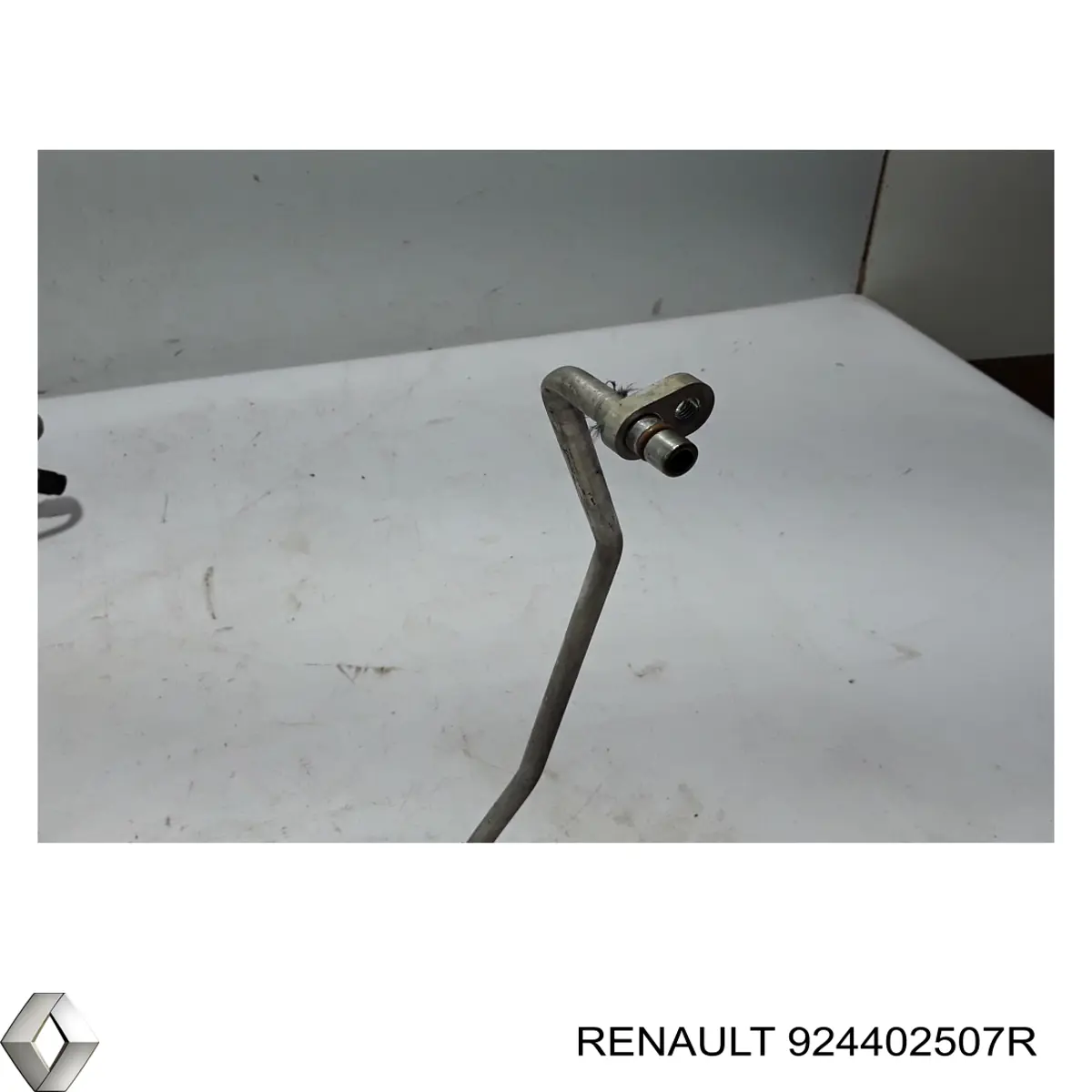924402507R Renault (RVI) Шланг кондиціонера, від радіатора до осушувачу