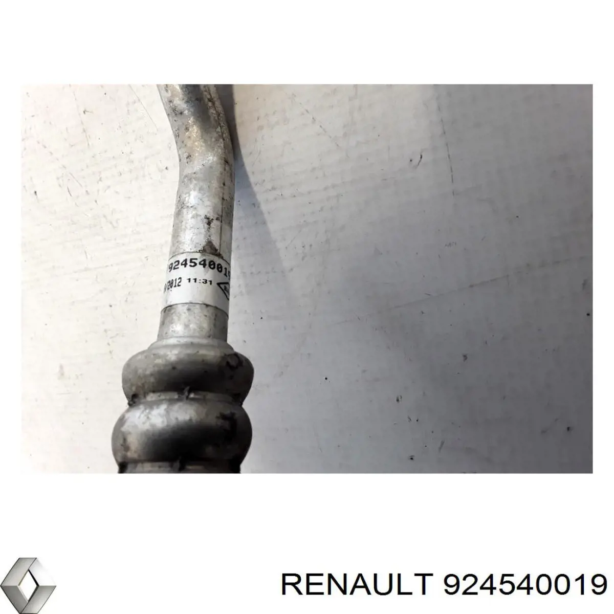 Шланг кондиціонера, від заднього випарювача до компресора 924540019 Renault (RVI)