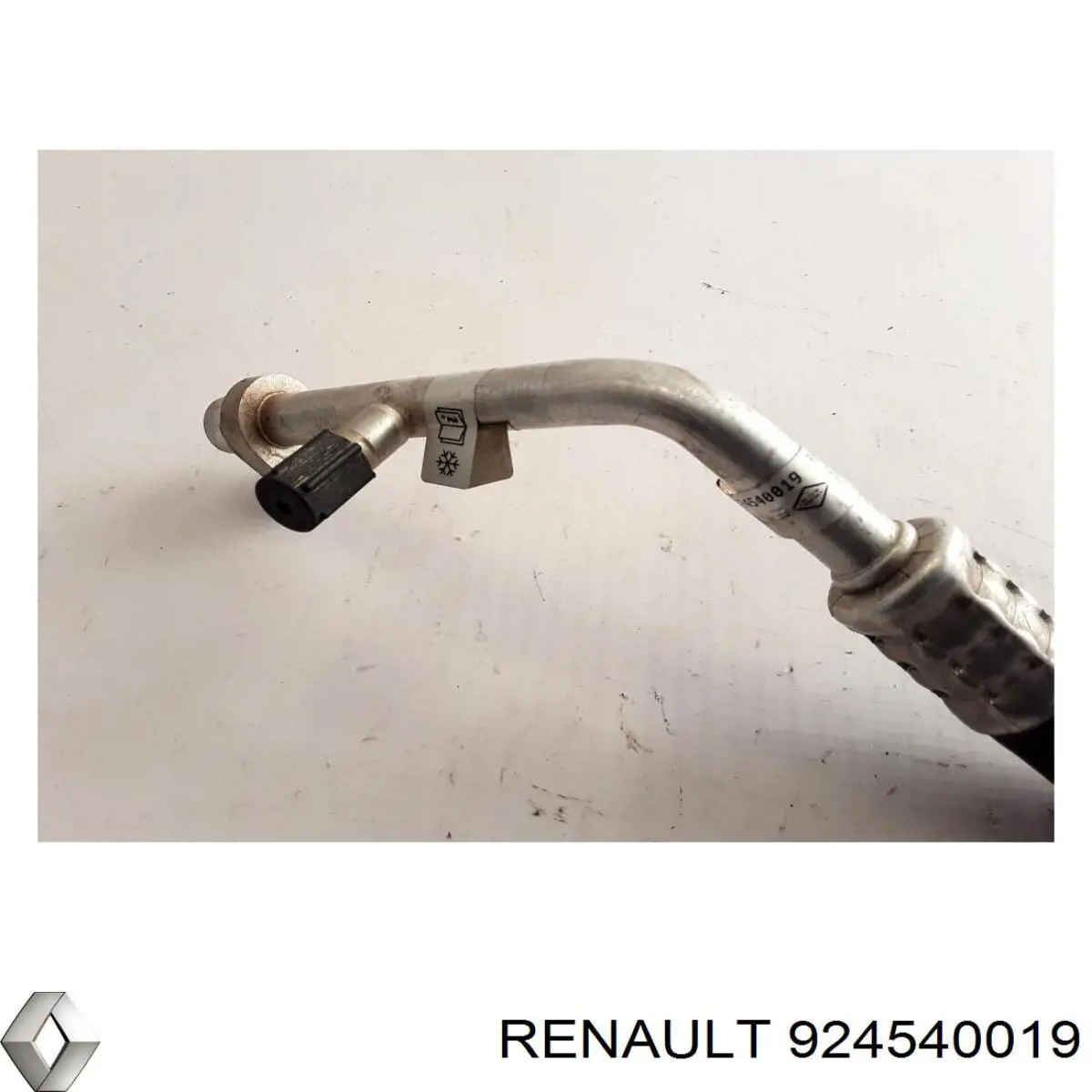 Шланг кондиціонера, від заднього випарювача до компресора Renault (RVI) 924540019