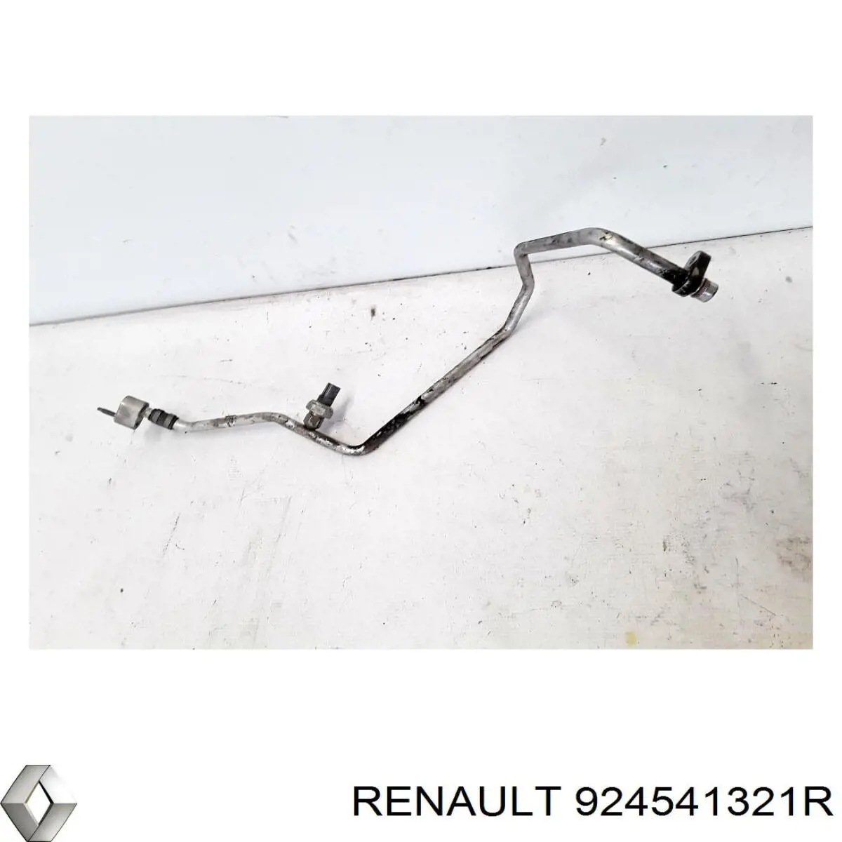 Шланг кондиціонера, від осушувача до компресора 924541321R Renault (RVI)
