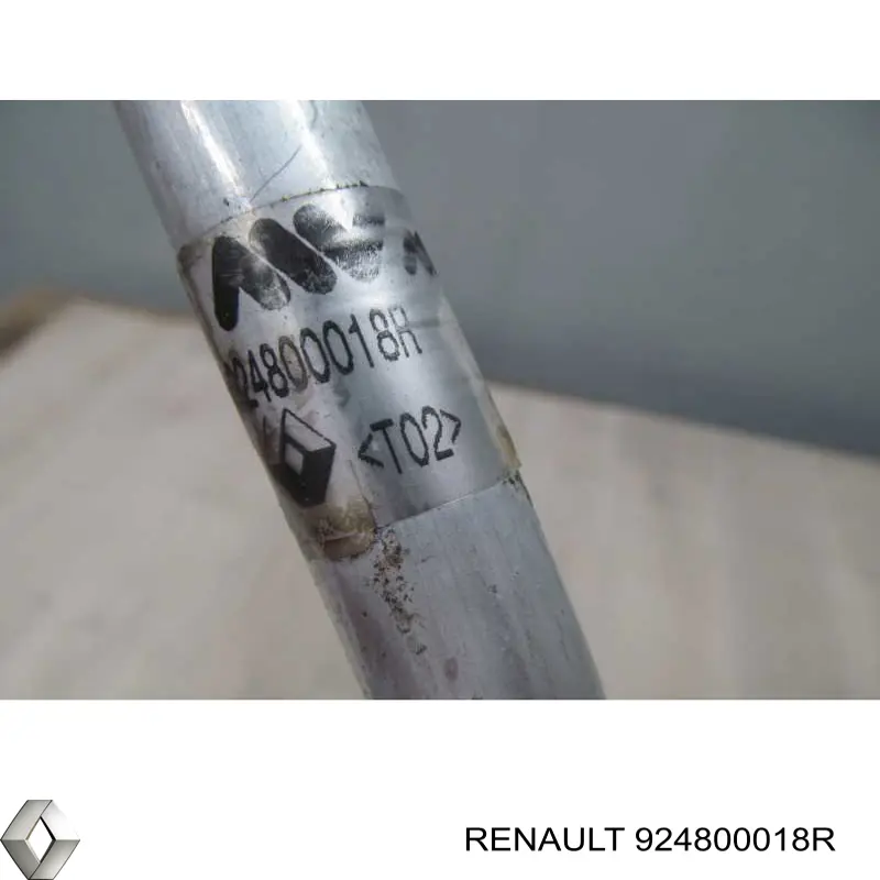 Купити 924800018R Renault (RVI) Шланг кондиціонера, від заднього випарювача до компресора