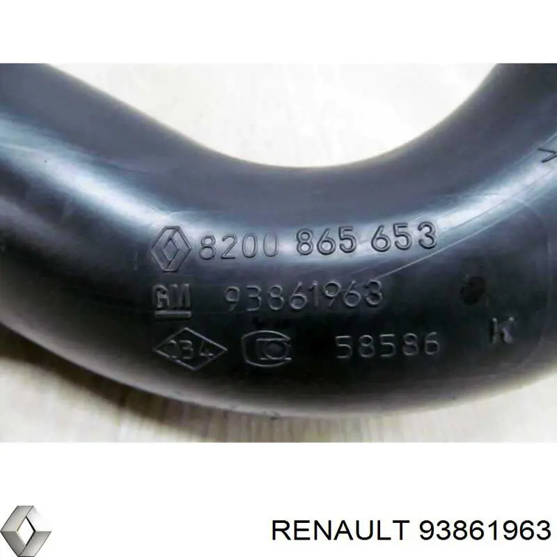 93861963 Renault (RVI) Патрубок повітряний, вхід повітряного фільтра