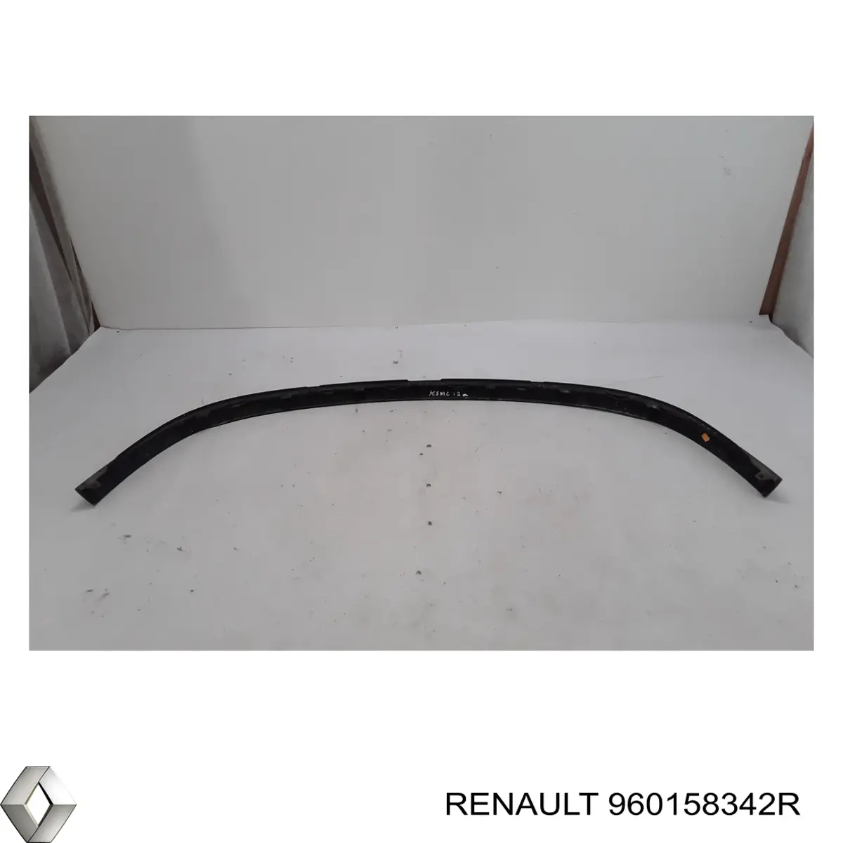 Спліттер переднього бампера Renault (RVI) 960158342R ціна, від 98.65 USD
