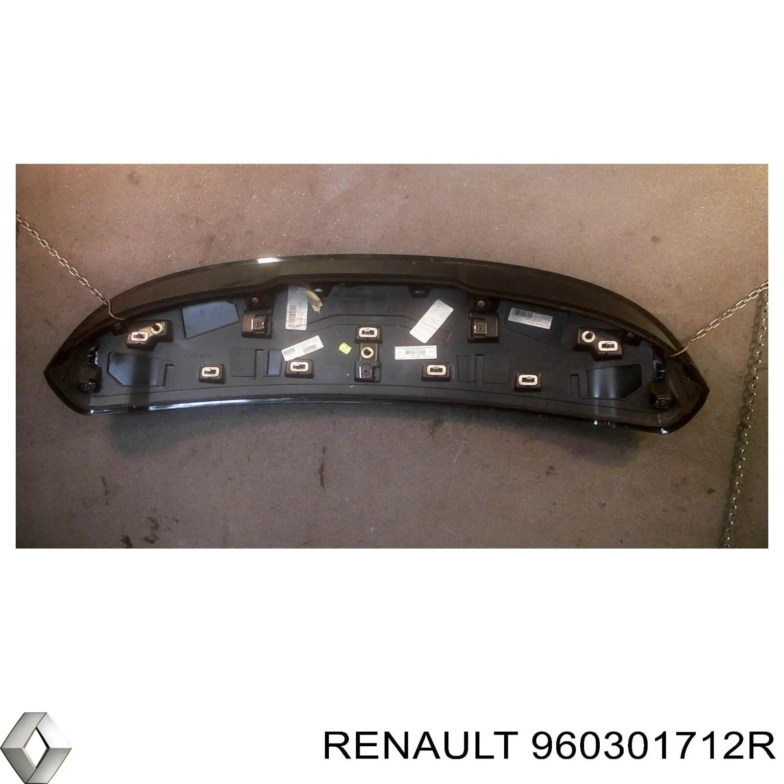 960301712R Renault (RVI) Спойлер кришки багажника