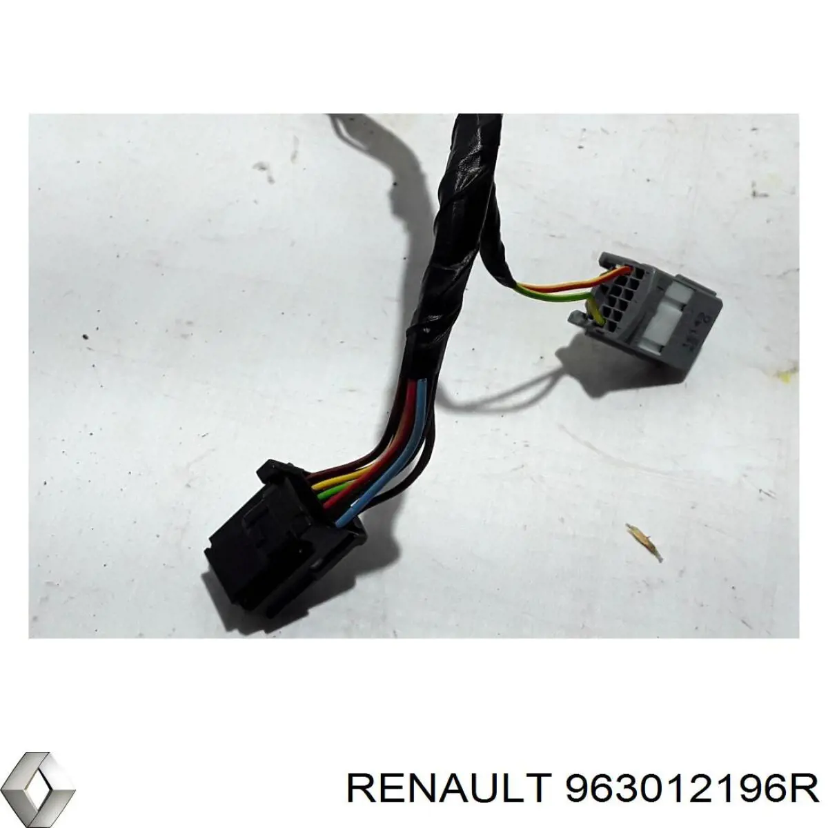 Праве бічне дзеркало Renault (RVI) 963012196R ціна, від 194.93 USD