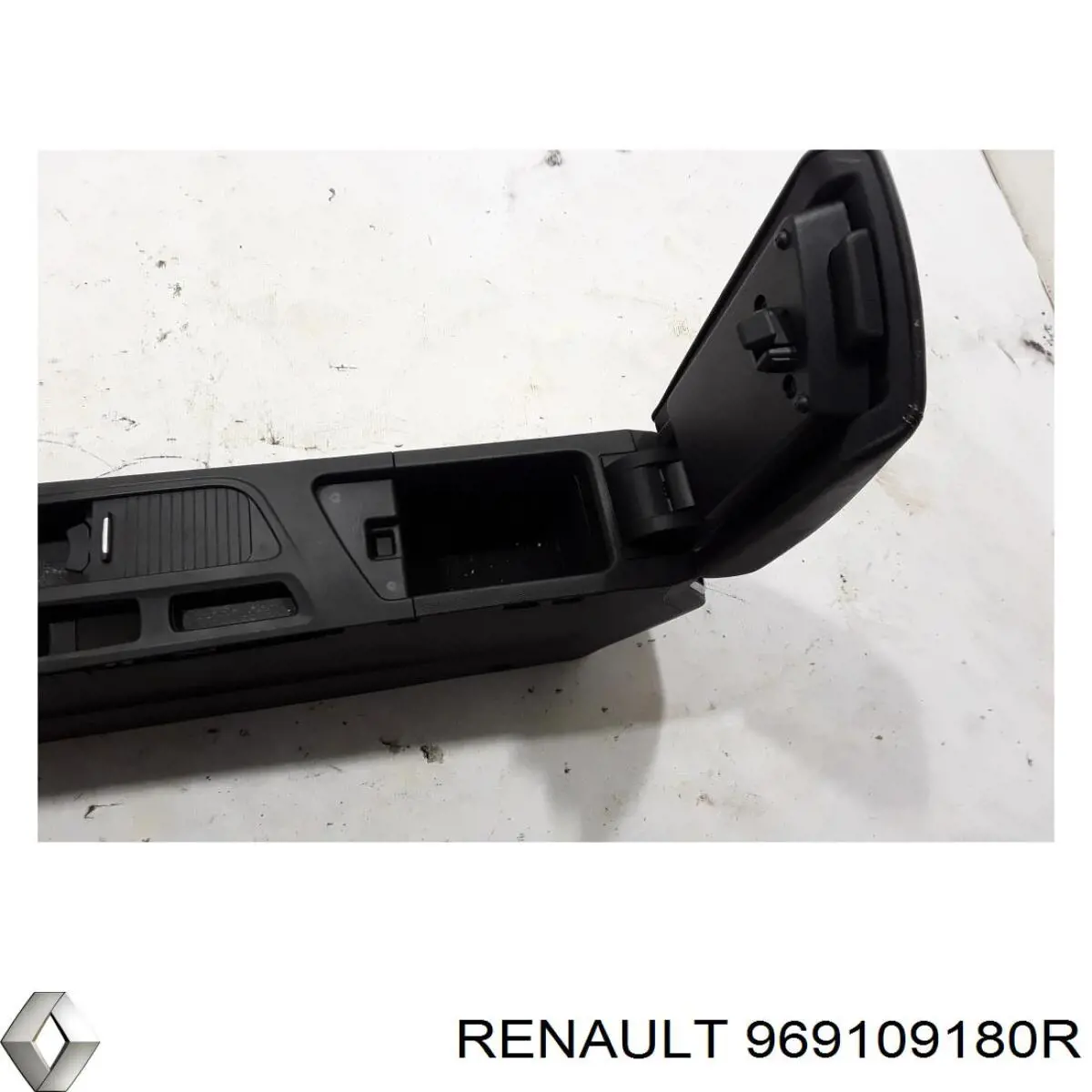 969109180R Renault (RVI) Панель борода