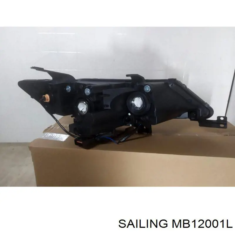 Фара ліва MB12001L Sailing