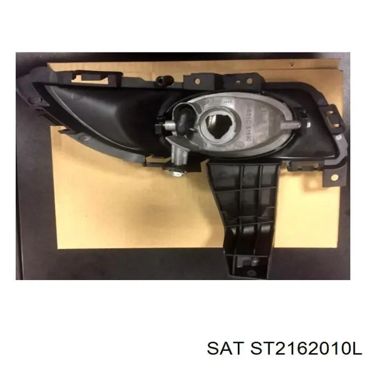 Протитуманка ліва Mazda BN8V51690B ціна, від 43.23 USD