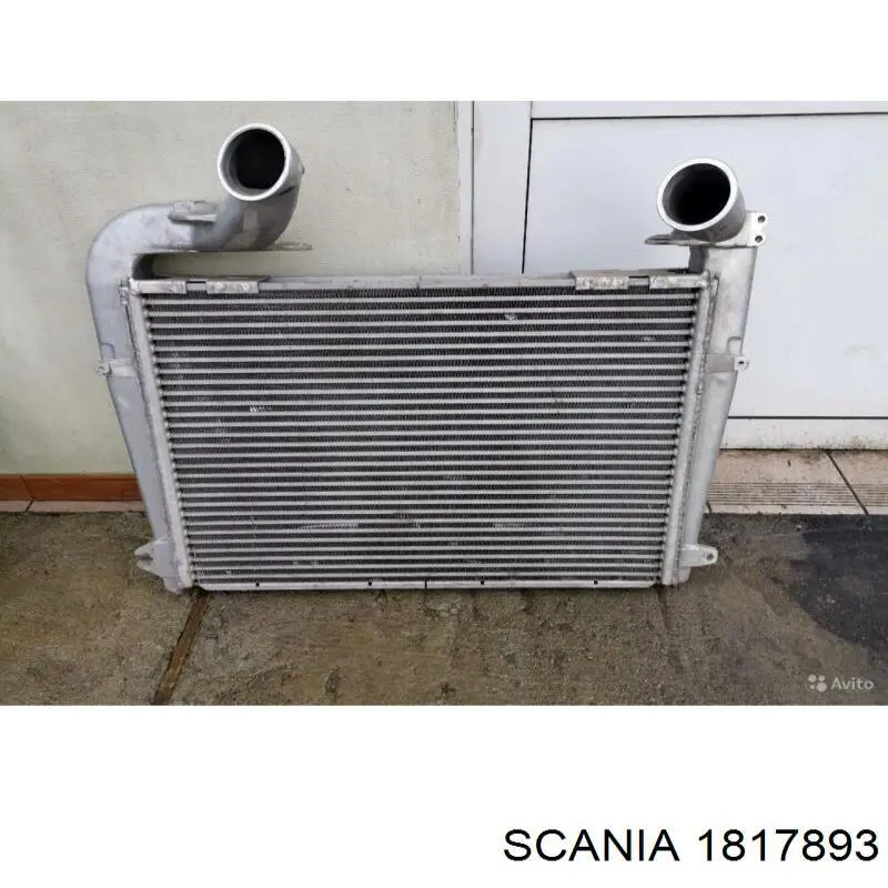 Купити 1817893 Scania Радіатор интеркуллера
