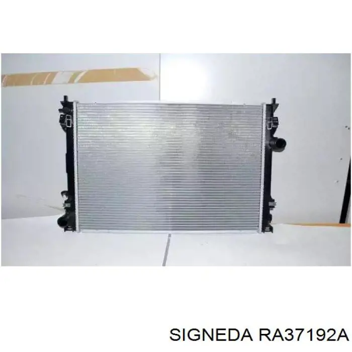 Радіатор охолодження двигуна RA37192A Signeda