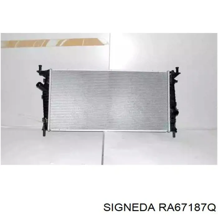 RA67187Q Signeda радіатор охолодження двигуна