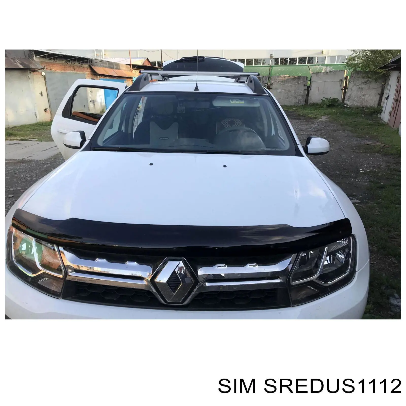  Дефлектор капота Renault DUSTER 1