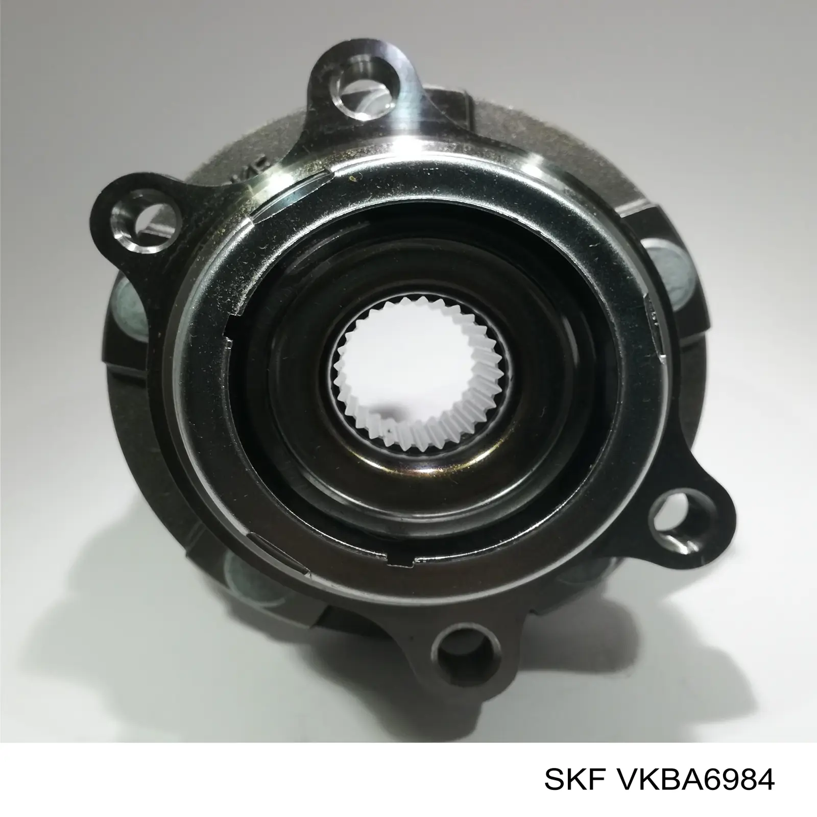 Купити VKBA6984 SKF Маточини передніх коліс