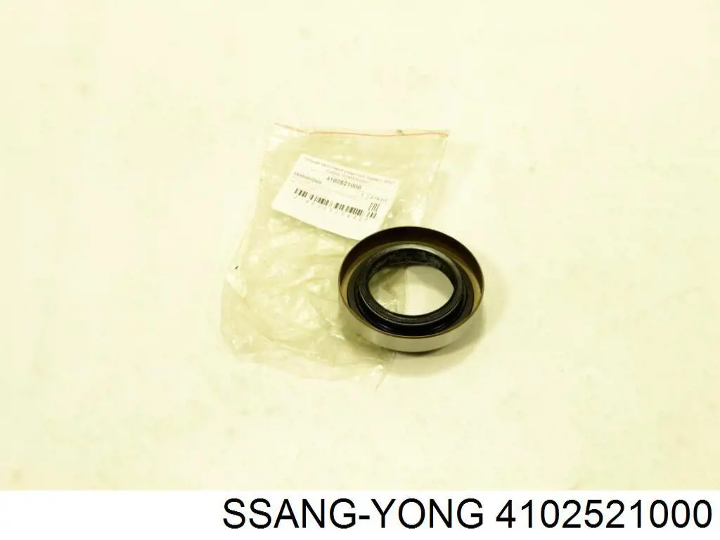 Сальник хвостовика редуктора заднього моста Ssang Yong 4102521000 ціна, від 3.15 USD