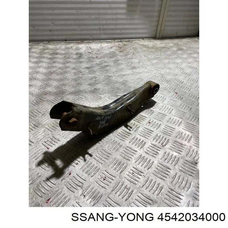 Важіль підвіски задній правий Ssang Yong 4542034000 ціна, від 10.20 USD