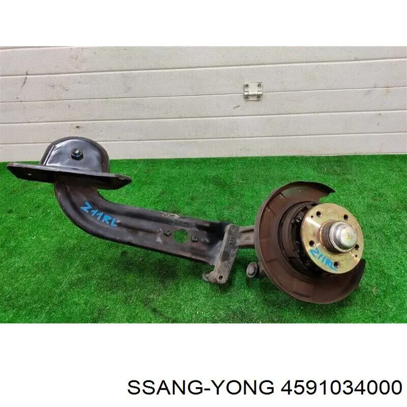 4591034000 Ssang Yong Цапфа поворотна ліва