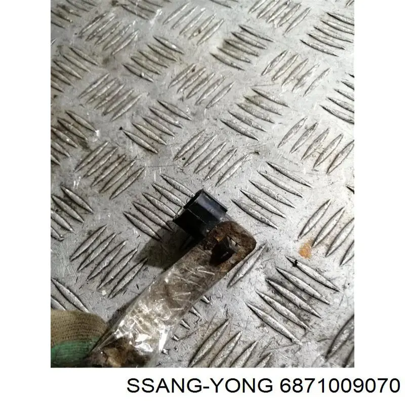 Купити 6871009070 Ssang Yong 