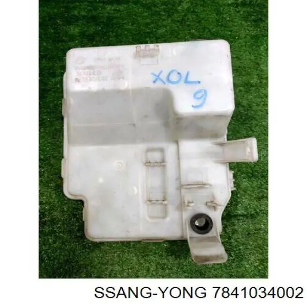 Бачок омивача лобового скла Ssang Yong 7841034002 ціна, від 50.66 USD