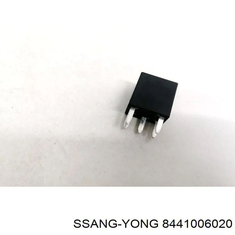 Купити 8441006020 Ssang Yong Реле протитуманної фари