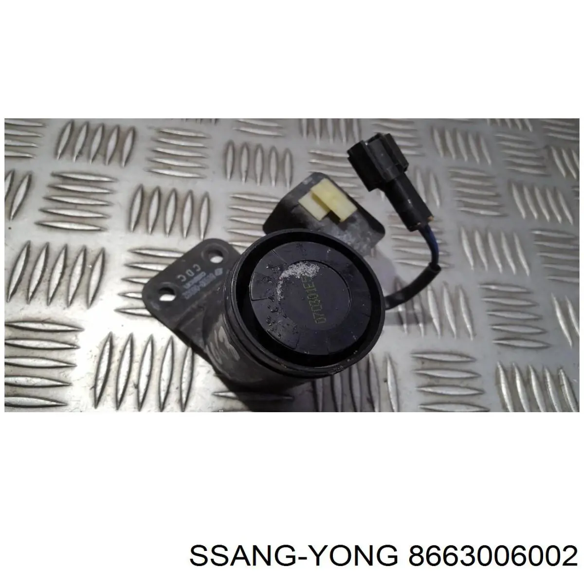 8663006001 Ssang Yong Шина бампера заднього