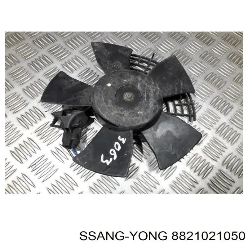 Купити 8821021050 Ssang Yong Електровентилятор охолодження в зборі (двигун + крильчатка)
