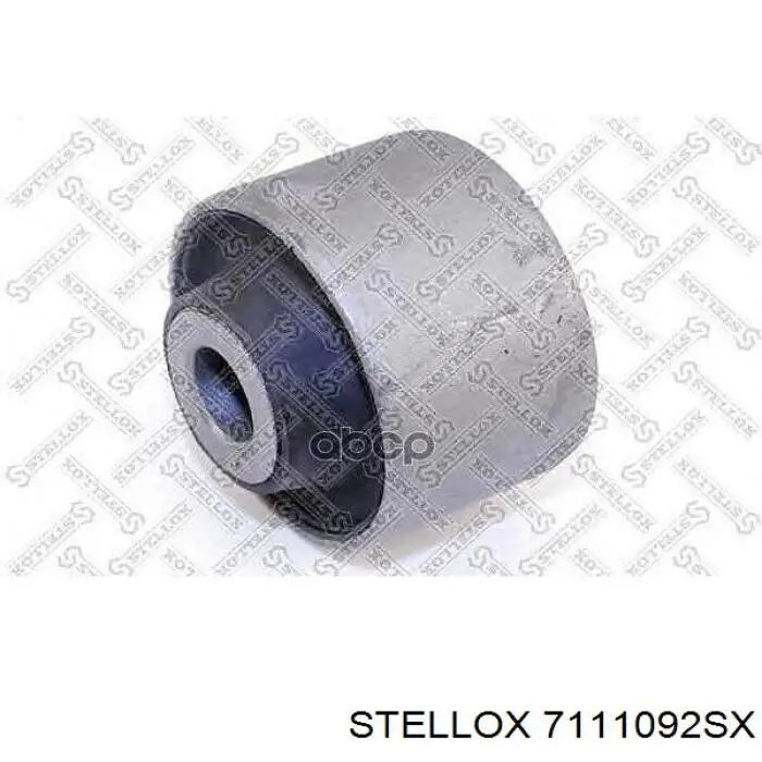 Сайлентблок задньої балки 7111092SX Stellox