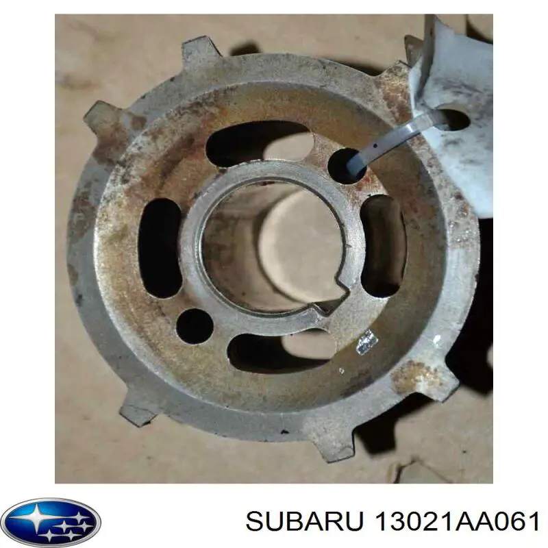 Зірка-шестерня приводу коленвалу двигуна 13021AA061 Subaru