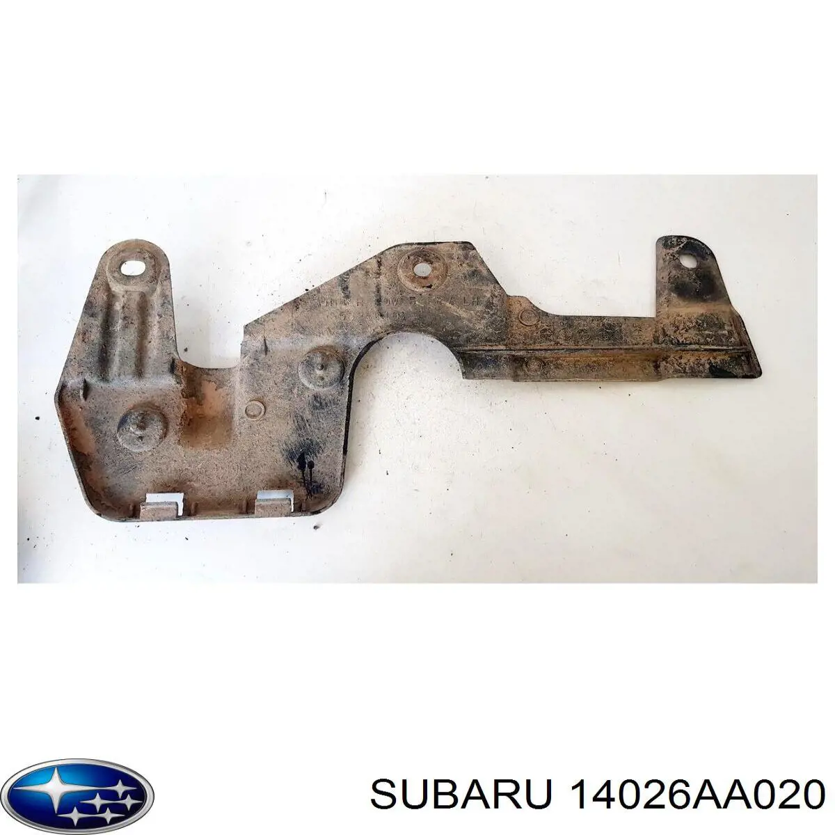 Кришка двигуна декоративна Subaru 14026AA020