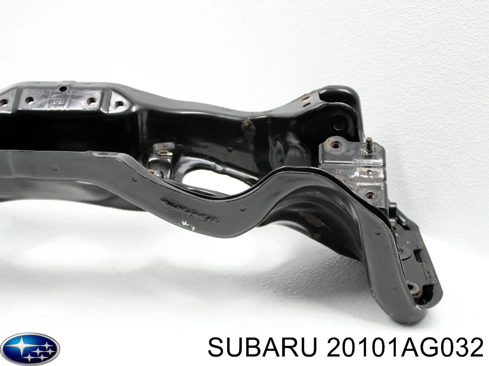 Підрамник передньої підвіски Subaru 20101AG031 ціна, від 202.47 USD