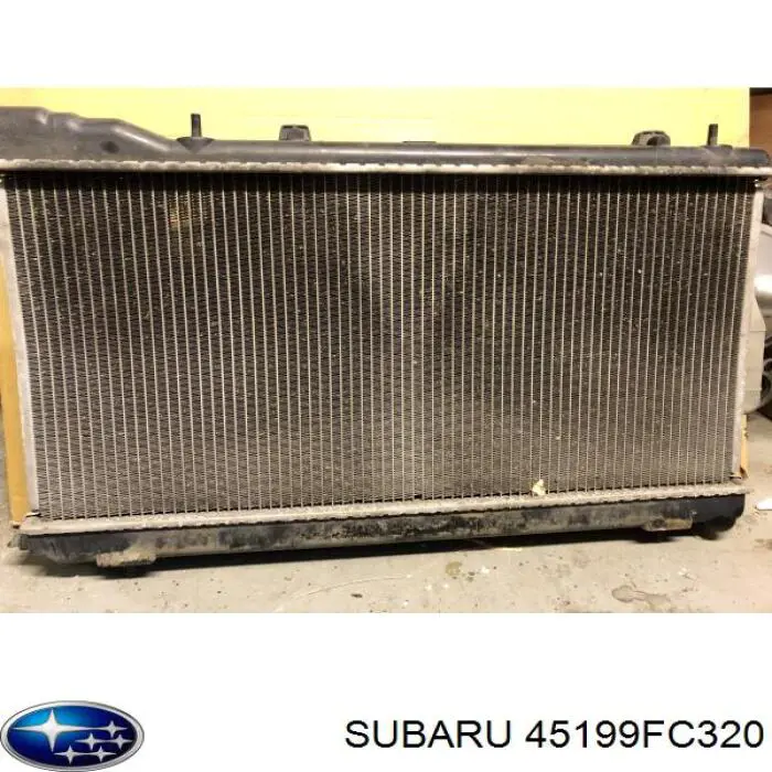 45199FC320 Subaru радіатор охолодження двигуна