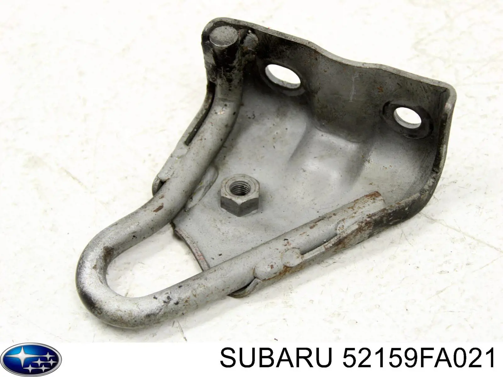 Гак буксирувальний Subaru 52159FA021 ціна, від 14.27 USD