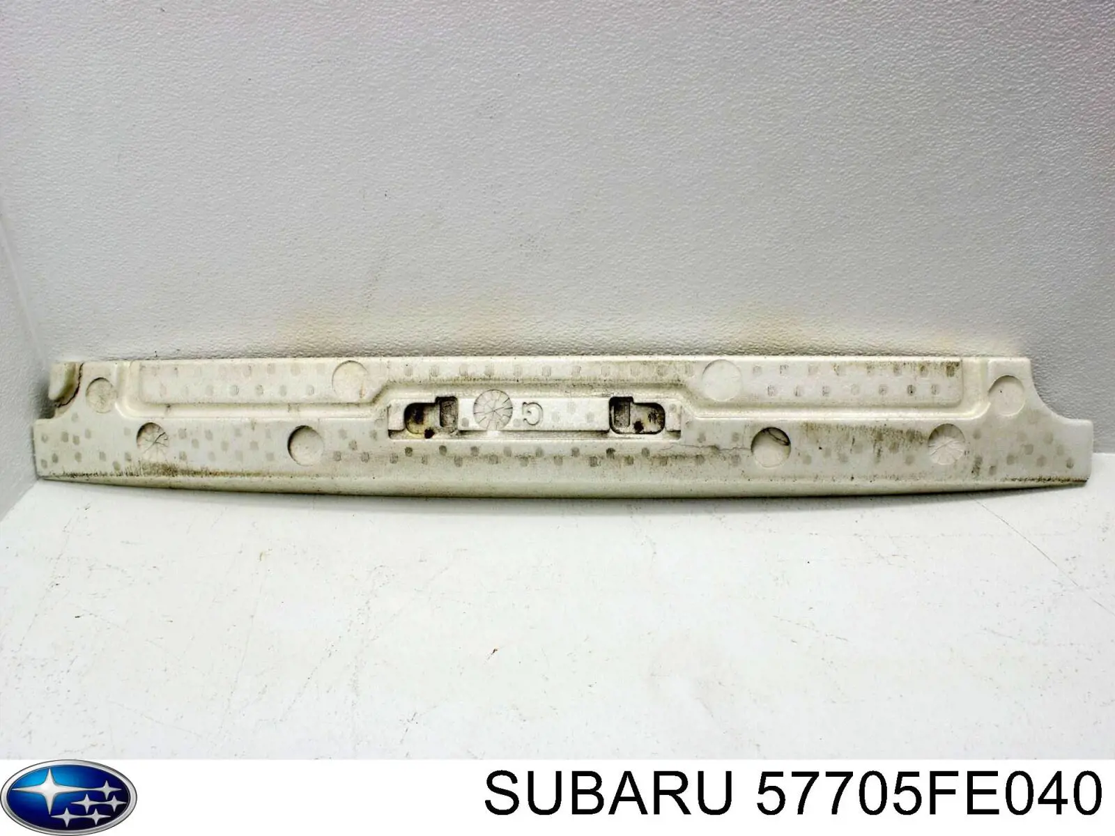 57705FE040 Subaru Наповнювач бампера переднього