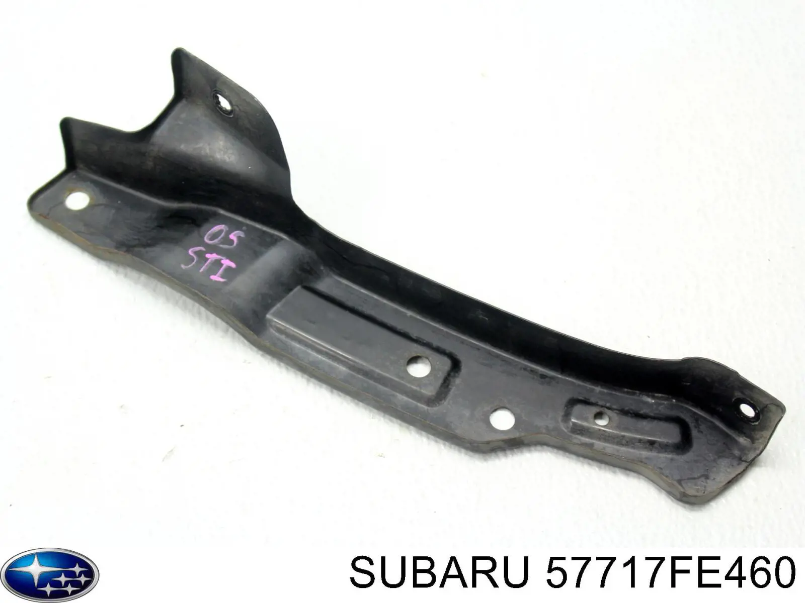 57717FE460 Subaru Лівий кронштейн кріплення бампера заднього