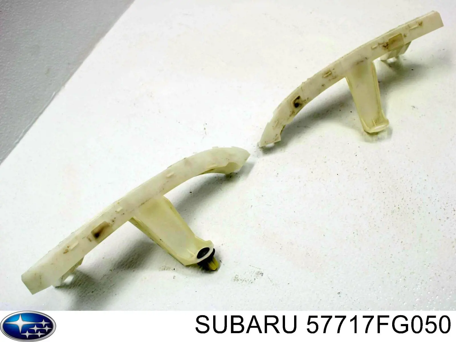 Кронштейн бампера заднього, правий Subaru 57717FG050 ціна, від 12.67 USD