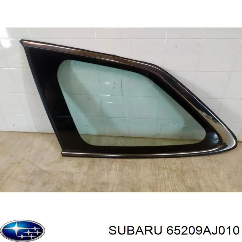 Скло багажника, ліве Subaru 65209AJ010 ціна, від 42.65 USD