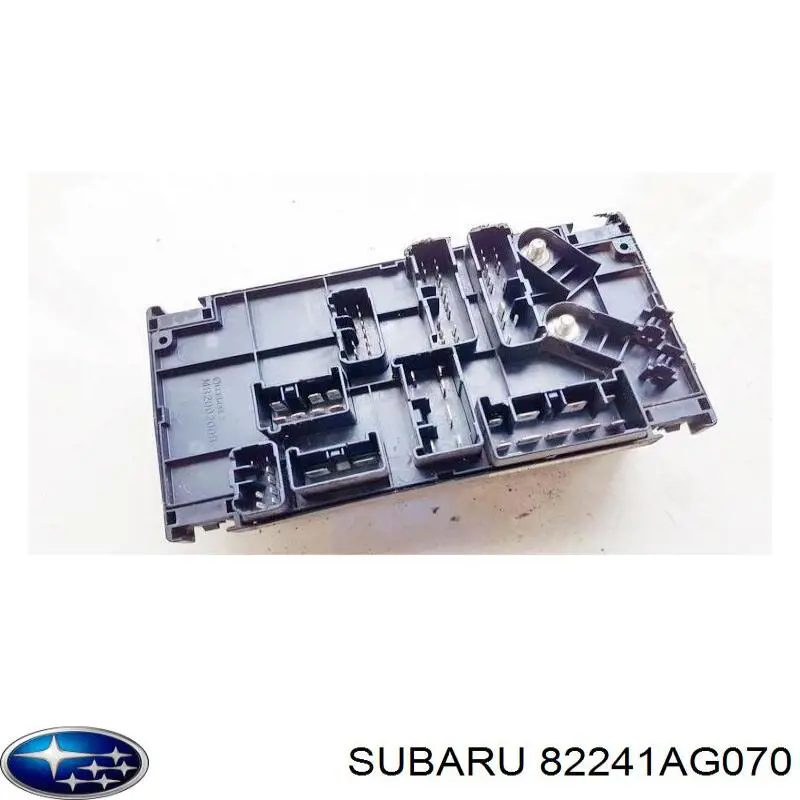 Коробка запобіжників Subaru 82241AG070 ціна, від 24.18 USD