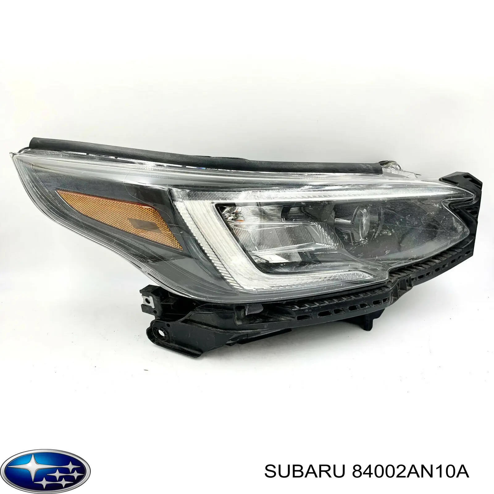 Фара права 84002AN10A Subaru