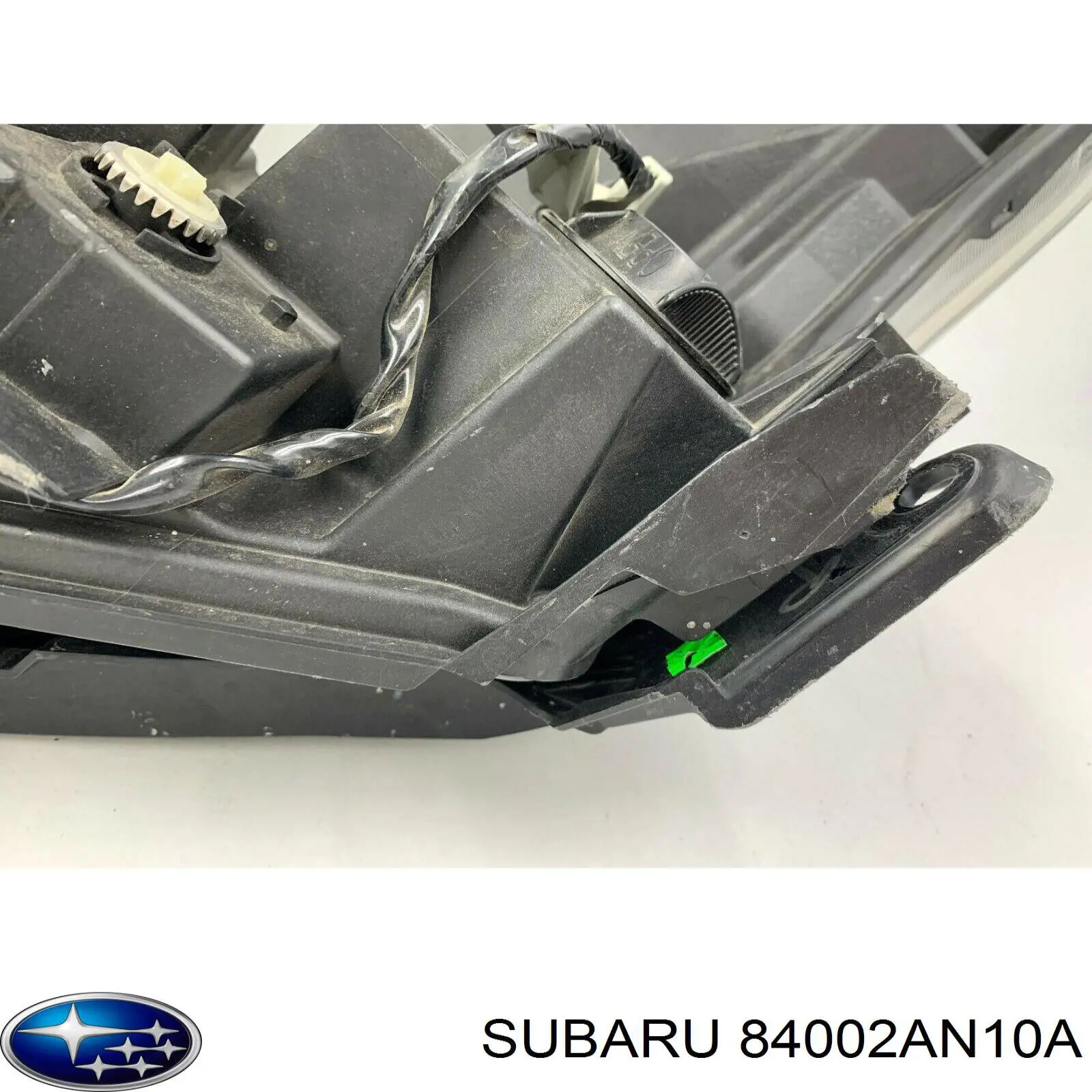 Основна фара - вставка Subaru 84002AN10A ціна, від 493.98 USD
