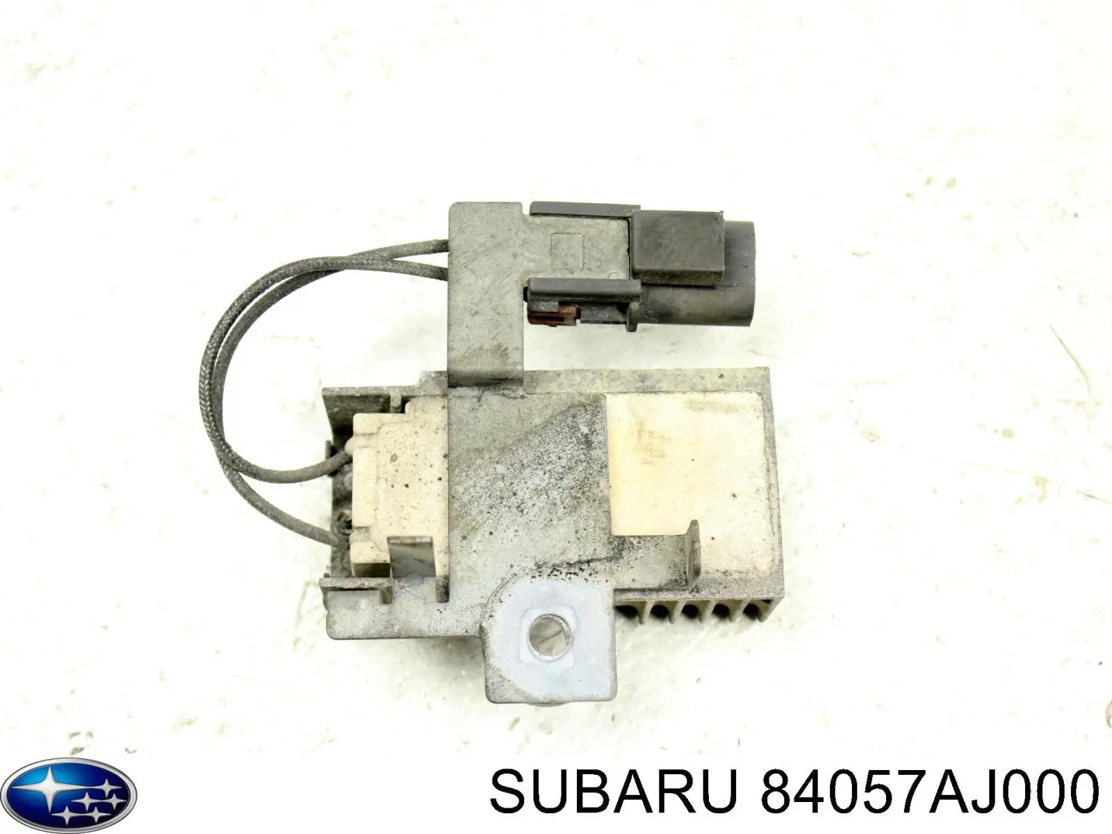 Купити 84057AJ000 Subaru 