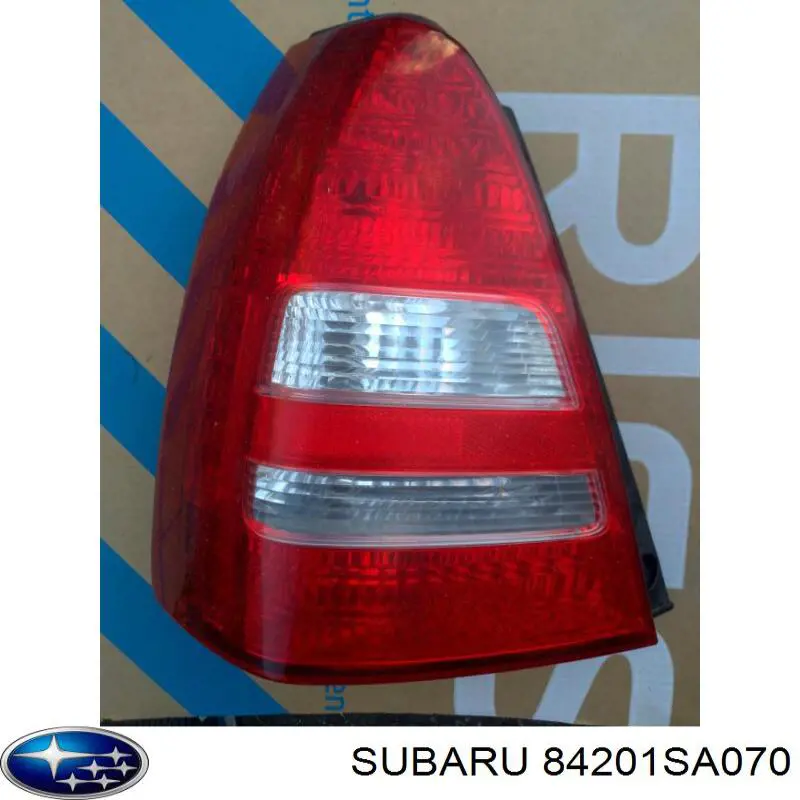 84201SA070 Subaru ліхтар задній лівий, зовнішній