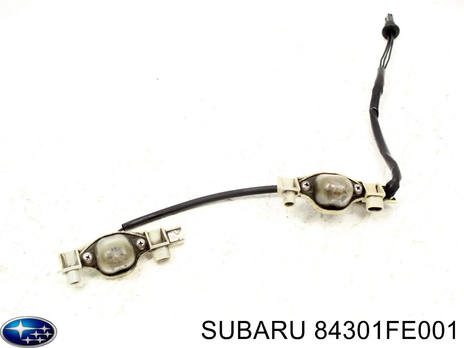 84301FE001 Subaru Ліхтар освітлення номерного знака