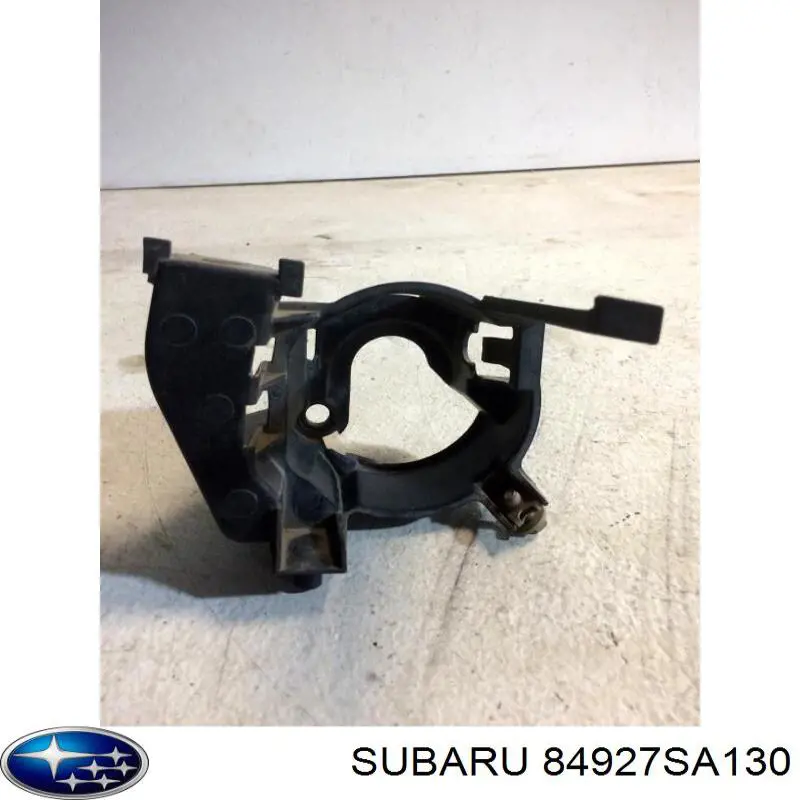 Кронштейн кріплення протитуманною фари, правої Subaru 84927SA130 ціна, від 7.60 USD