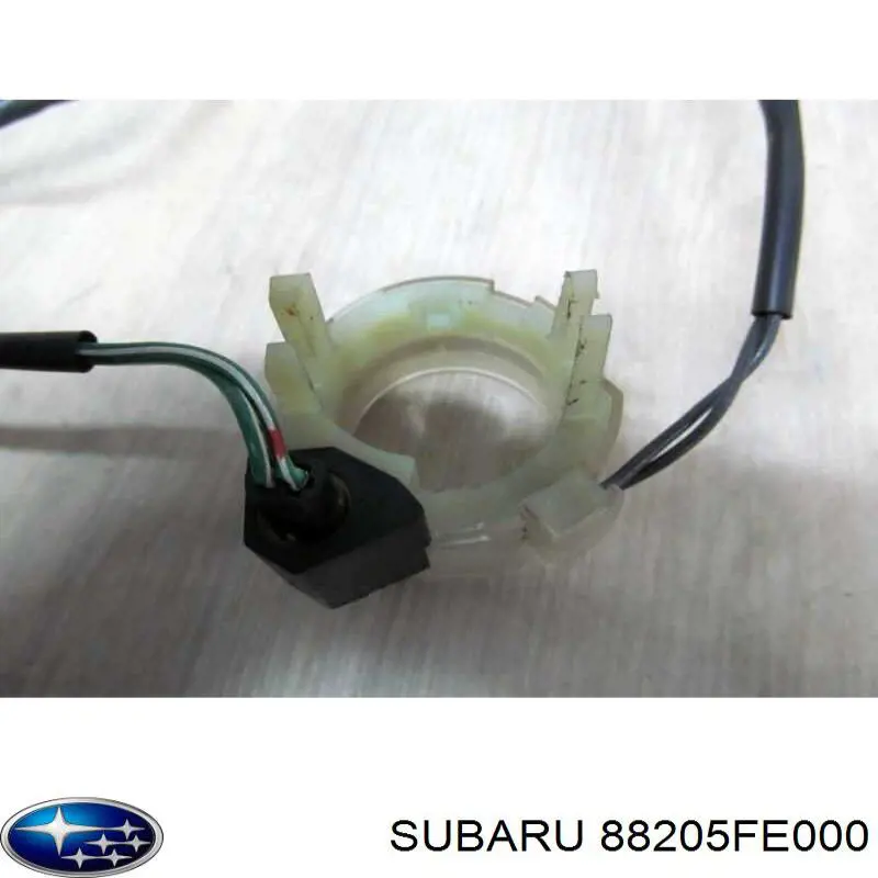 88205FE000 Subaru 